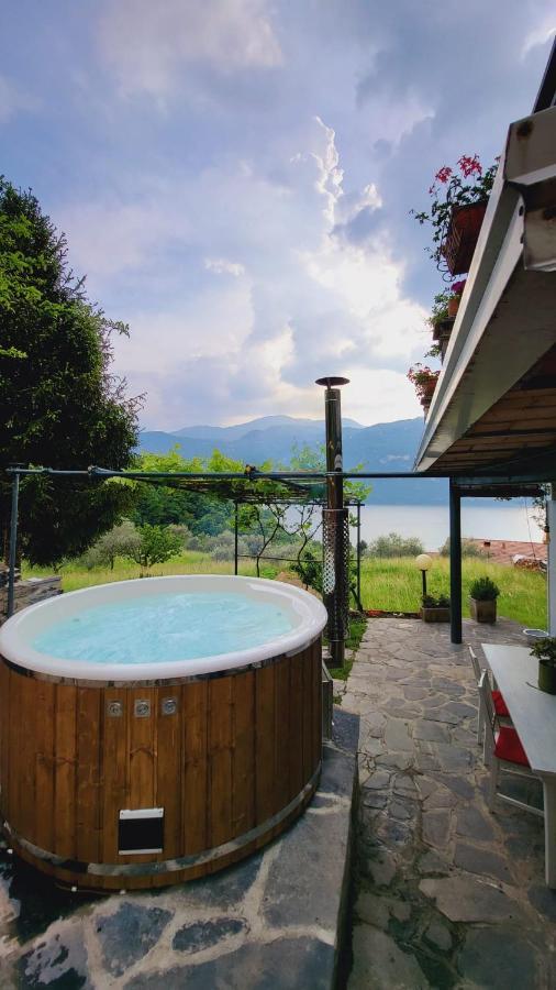 La Casetta Nel Bosco - Hot Tube And Sauna Lierna Εξωτερικό φωτογραφία